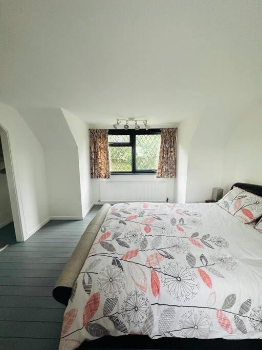 ווסט מרסי Cherry Cottage מראה חיצוני תמונה
